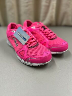 FILA Neon Pink Athletic Sneakers Lace Up Running Walking Shoes Women Size 5 NWT